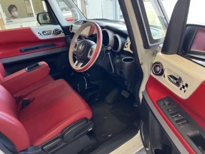 Honda N-Box Slash
