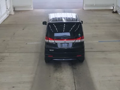 Mitsubishi Delica D:2