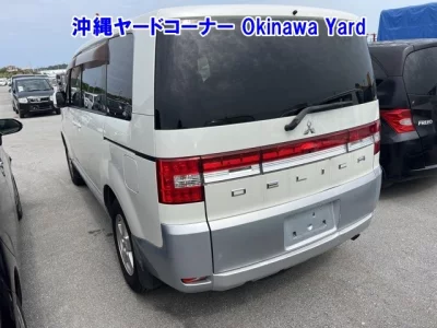 Mitsubishi DELICA D5  с аукциона в Японии