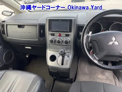 Mitsubishi DELICA D5  с аукциона в Японии