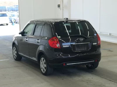 Mazda Verisa