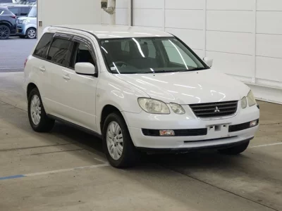 Mitsubishi AIRTREK  с аукциона в Японии