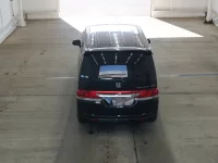 Honda STEP WAGON лот № 2103 оценка 3.5  с аукциона в Японии 2