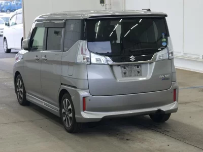 Suzuki Solio