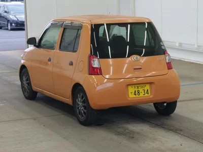 Daihatsu Esse
