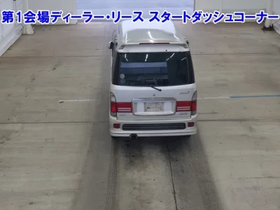 Daihatsu ATRAI SEVEN  с аукциона в Японии