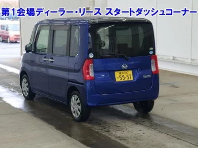 Daihatsu TANTO  с аукциона в Японии