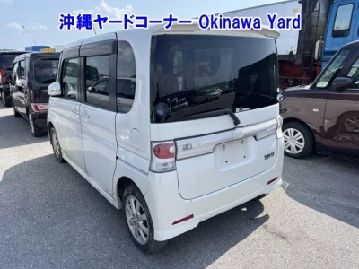 Daihatsu TANTO  с аукциона в Японии