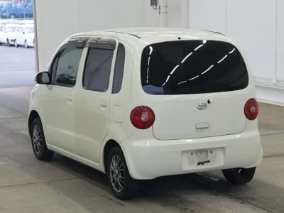 Daihatsu MOVE LATTE