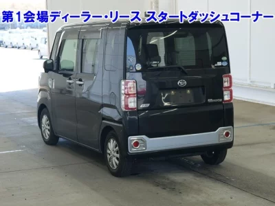 Daihatsu WAKE  с аукциона в Японии