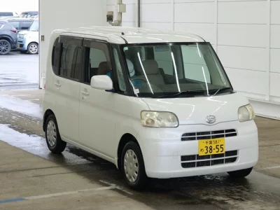 Daihatsu TANTO  с аукциона в Японии