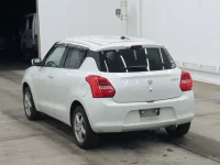 Suzuki SWIFT лот № 3063 оценка 3  с аукциона в Японии 1
