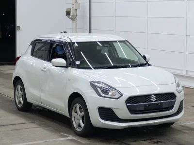 Suzuki SWIFT  с аукциона в Японии