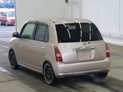 Daihatsu MIRA  с аукциона в Японии