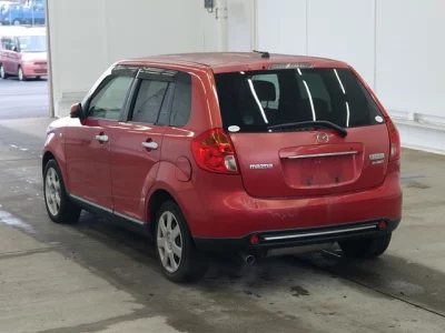Mazda Verisa