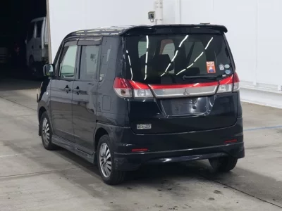 Mitsubishi Delica D:2