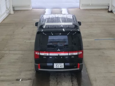 Mitsubishi Delica D:5