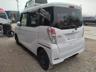 Mitsubishi EK X SPACE