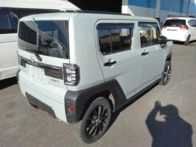 Daihatsu TAFT