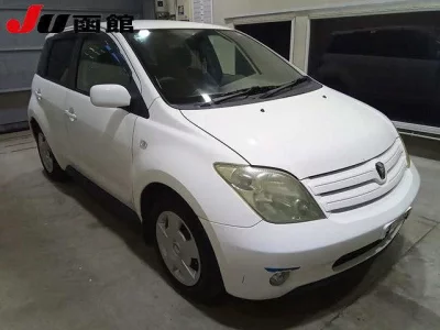 Toyota IST