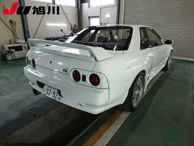 Nissan SKYLINE
