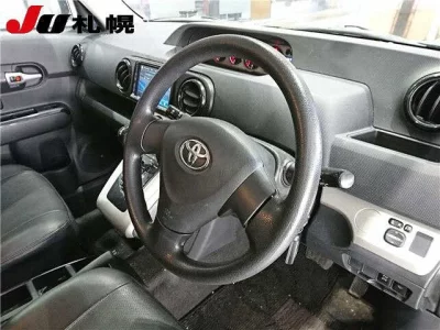Toyota COROLLA RUMION