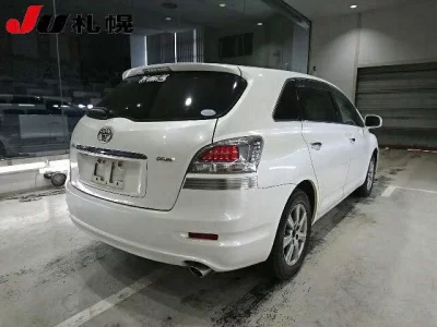 Toyota MARK X ZIO  с аукциона в Японии