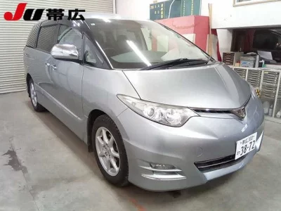 Toyota ESTIMA  с аукциона в Японии