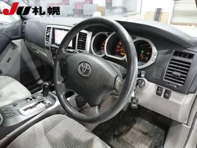 Toyota HILUX SURF