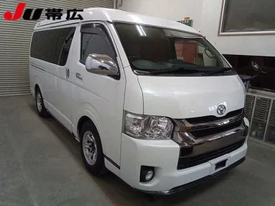 Toyota HIACE VAN  с аукциона в Японии