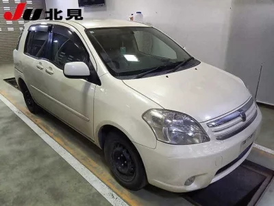 Toyota RAUM  с аукциона в Японии