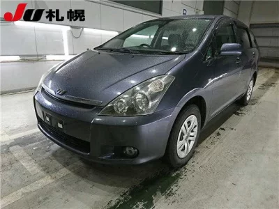 Toyota WISH  с аукциона в Японии