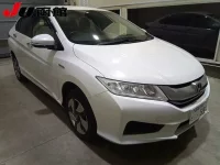 Honda GRACE лот № 9208 оценка 3.5  с аукциона в Японии 3