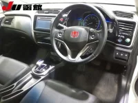 Honda GRACE лот № 9208 оценка 3.5  с аукциона в Японии 2