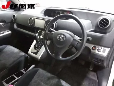 Toyota COROLLA RUMION