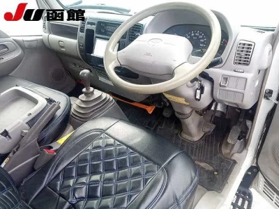 Toyota DYNA  с аукциона в Японии