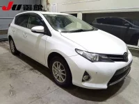 Toyota AURIS лот № 9250 оценка R  с аукциона в Японии 3