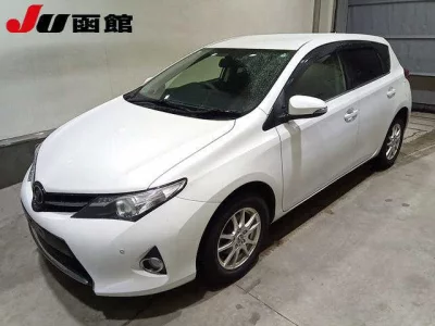 Toyota AURIS  с аукциона в Японии
