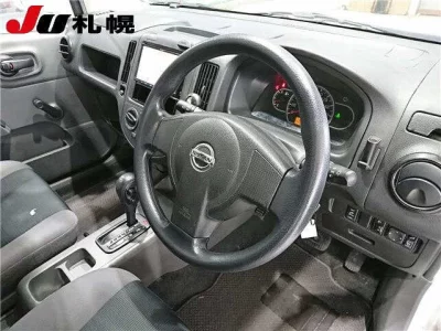 Nissan AD