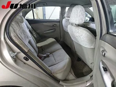 Toyota COROLLA AXIO  с аукциона в Японии