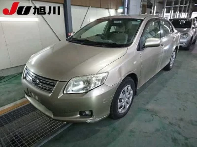 Toyota COROLLA AXIO  с аукциона в Японии