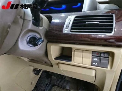 Honda ELYSION  с аукциона в Японии