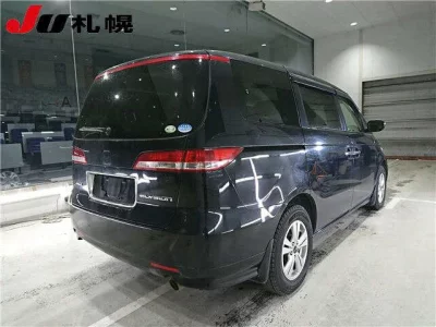 Honda ELYSION  с аукциона в Японии