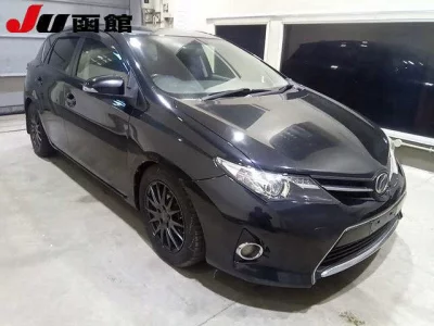 Toyota AURIS  с аукциона в Японии