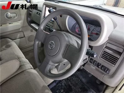 Nissan CUBECUBIC  с аукциона в Японии