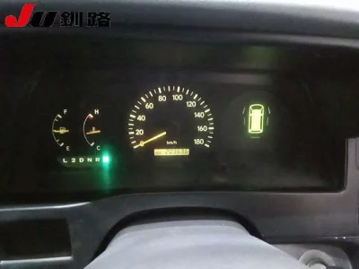 Toyota HIACE  с аукциона в Японии