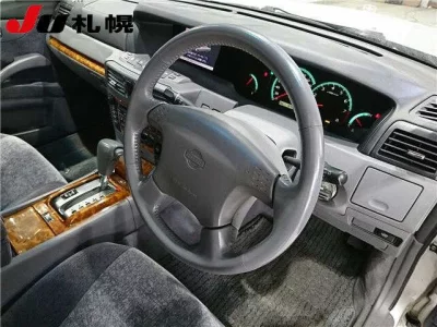 Nissan GLORIA  с аукциона в Японии