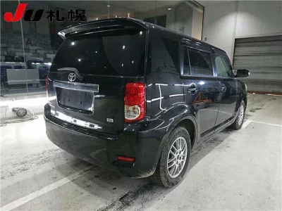 Toyota COROLLA RUMION