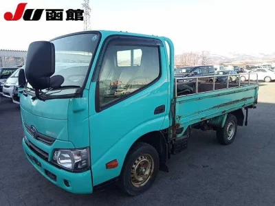 Toyota DYNA  с аукциона в Японии