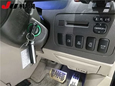 Toyota ALPHARD  с аукциона в Японии